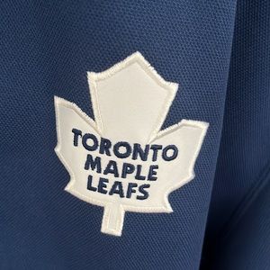Maple leafs jacket xl Reebok centre ice